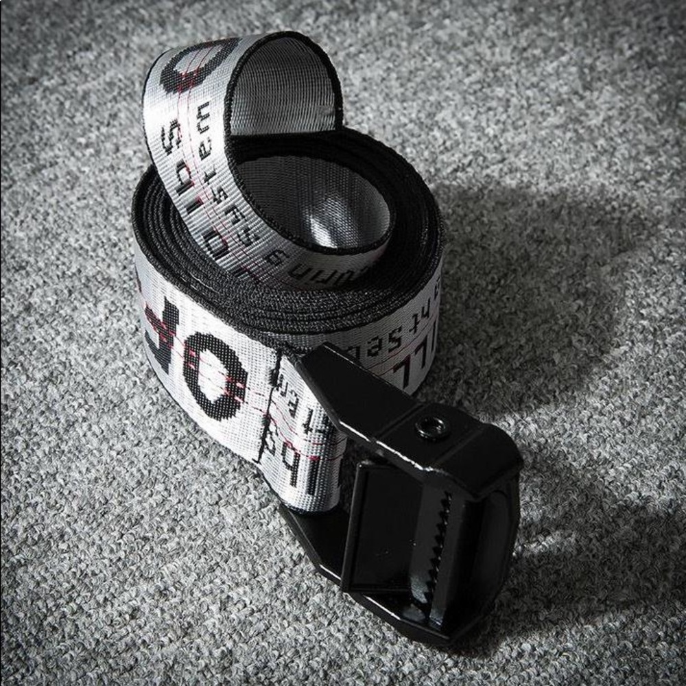 OFF-WHITE CONSTRUCTION BELT